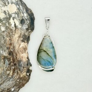 Přívěsek s Labradoritem