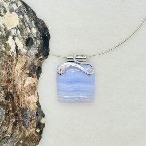 Přívěsek s Chalcedonem